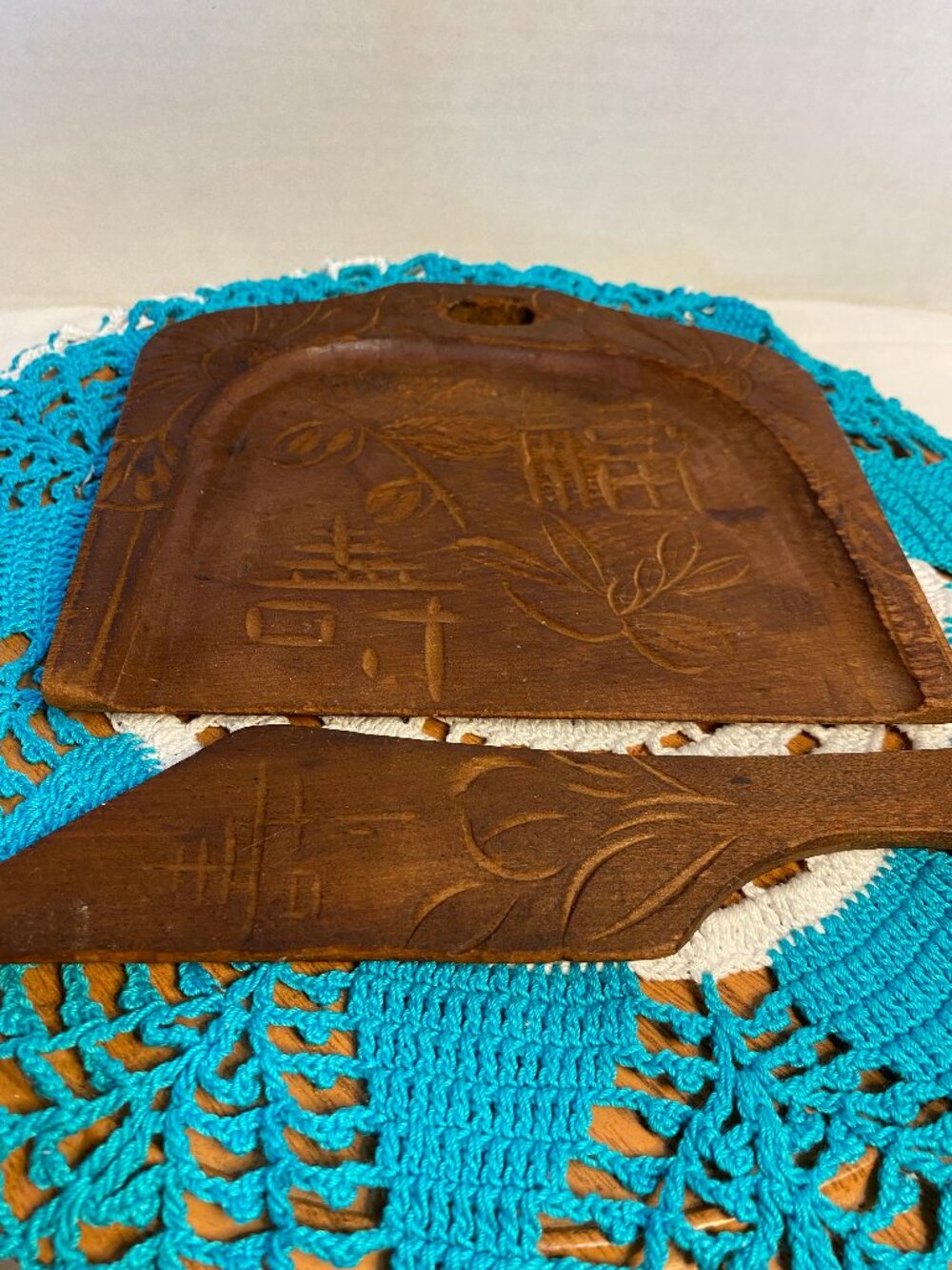 Vintage Carved Engraved Wooden Japanese Crumb Tray W/ Crumb Brush